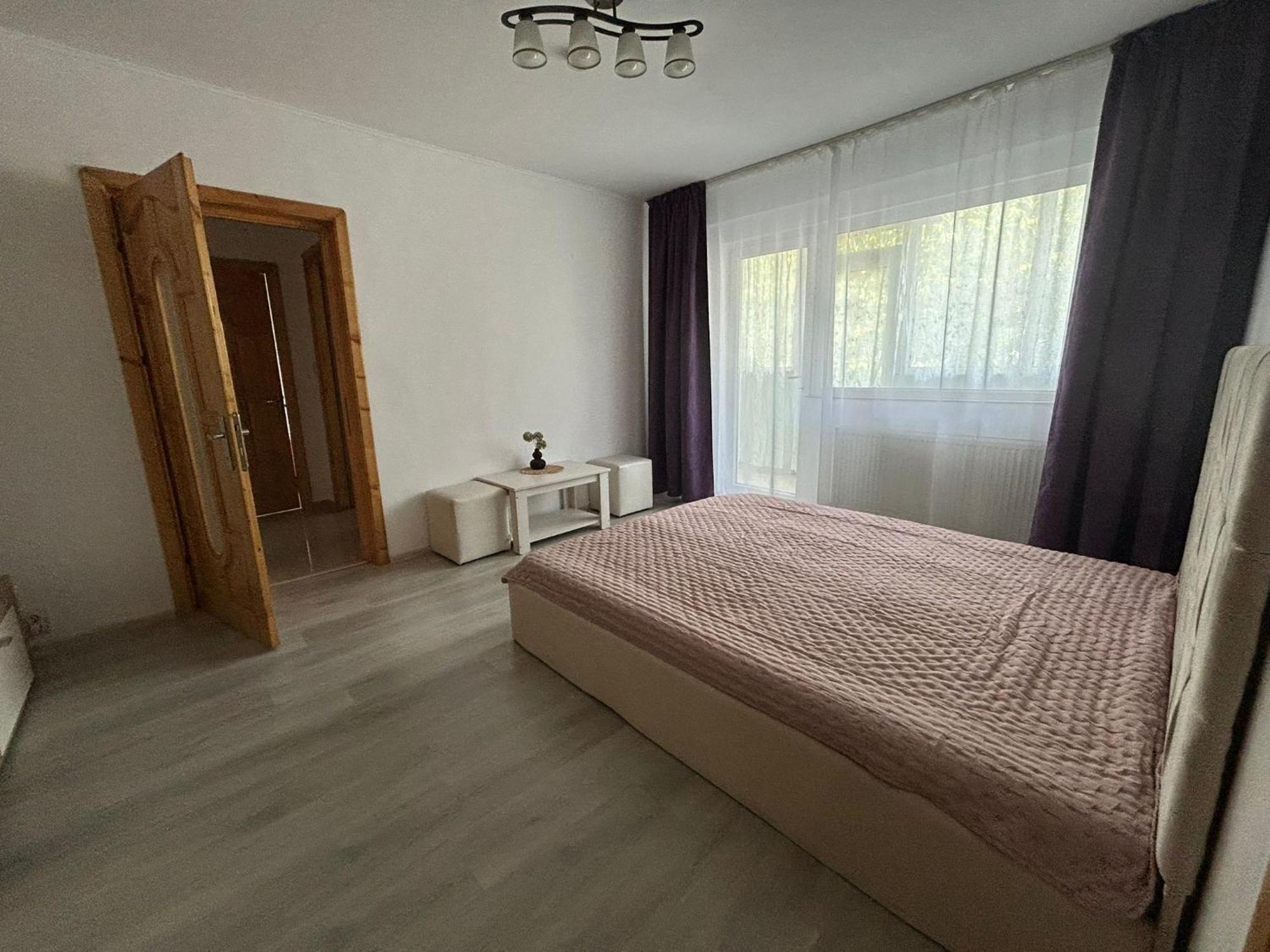 Aparthotel Brasov Neptun Bagian luar foto